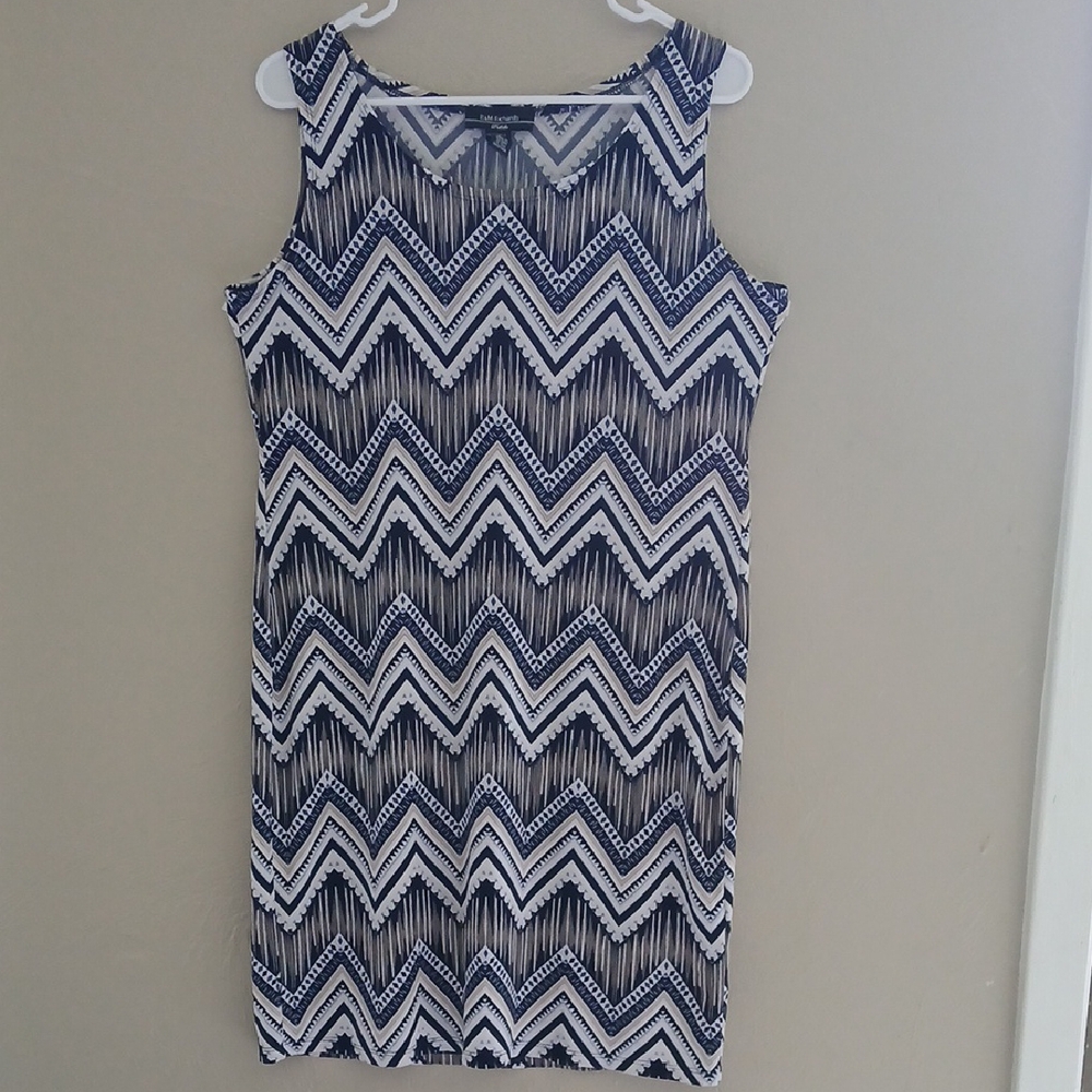 R&M Richards Blue and White Scoop Neck Sheath Dress